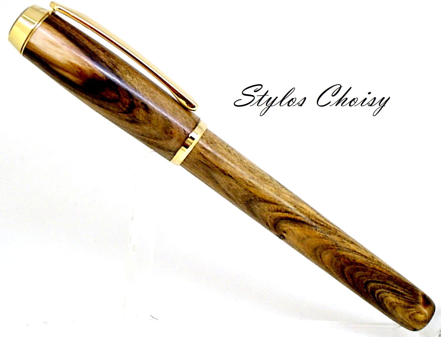 Plume empreinte pistachier du gard et or 10 carats 1